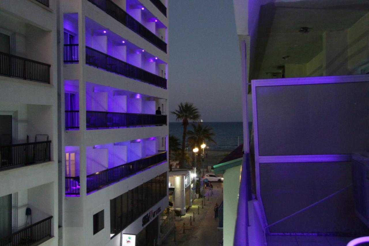 Larnaca Bay Suites Lárnaca Exterior foto