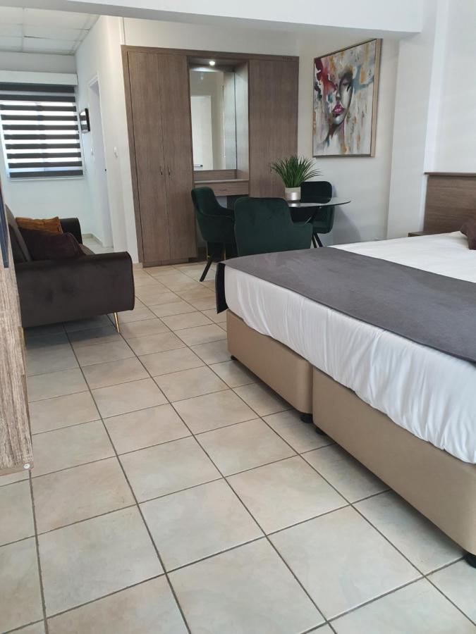 Larnaca Bay Suites Lárnaca Exterior foto