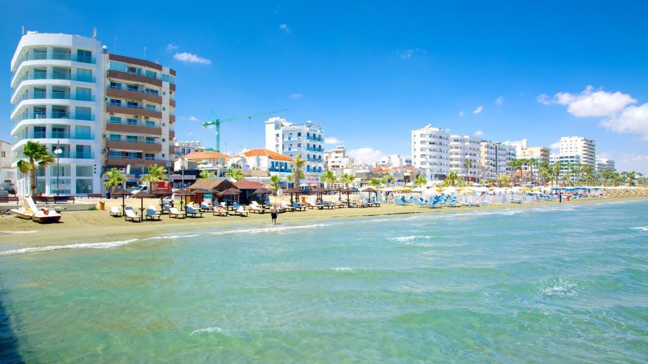 Larnaca Bay Suites Lárnaca Exterior foto