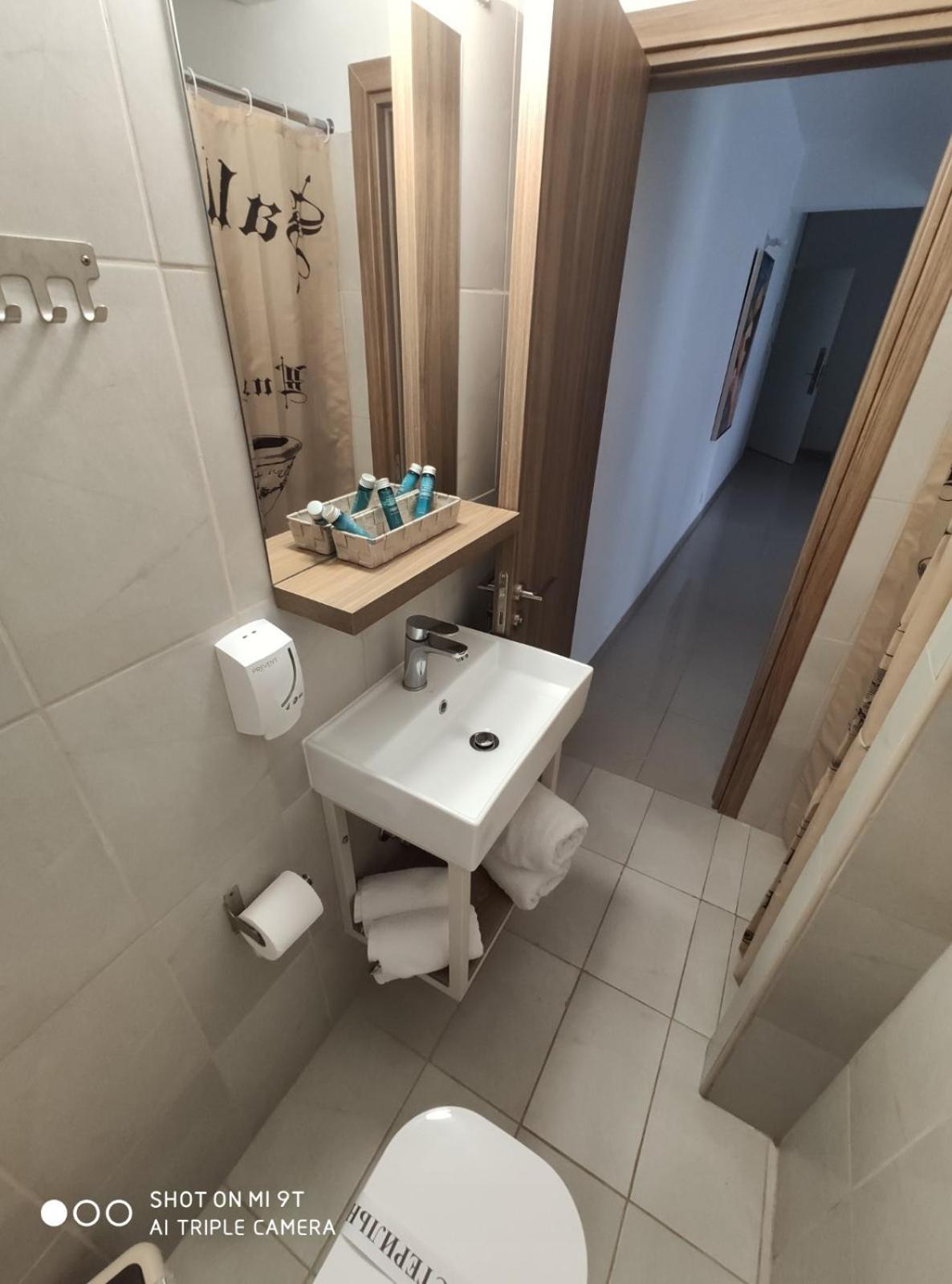Larnaca Bay Suites Lárnaca Exterior foto