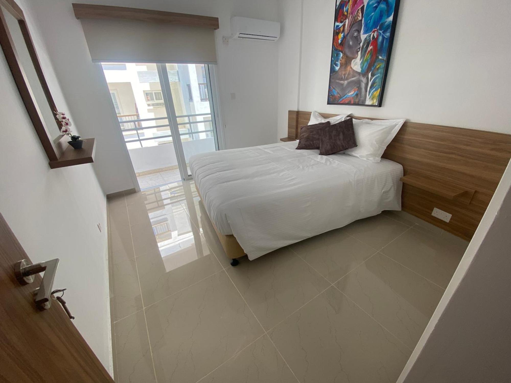 Larnaca Bay Suites Lárnaca Exterior foto