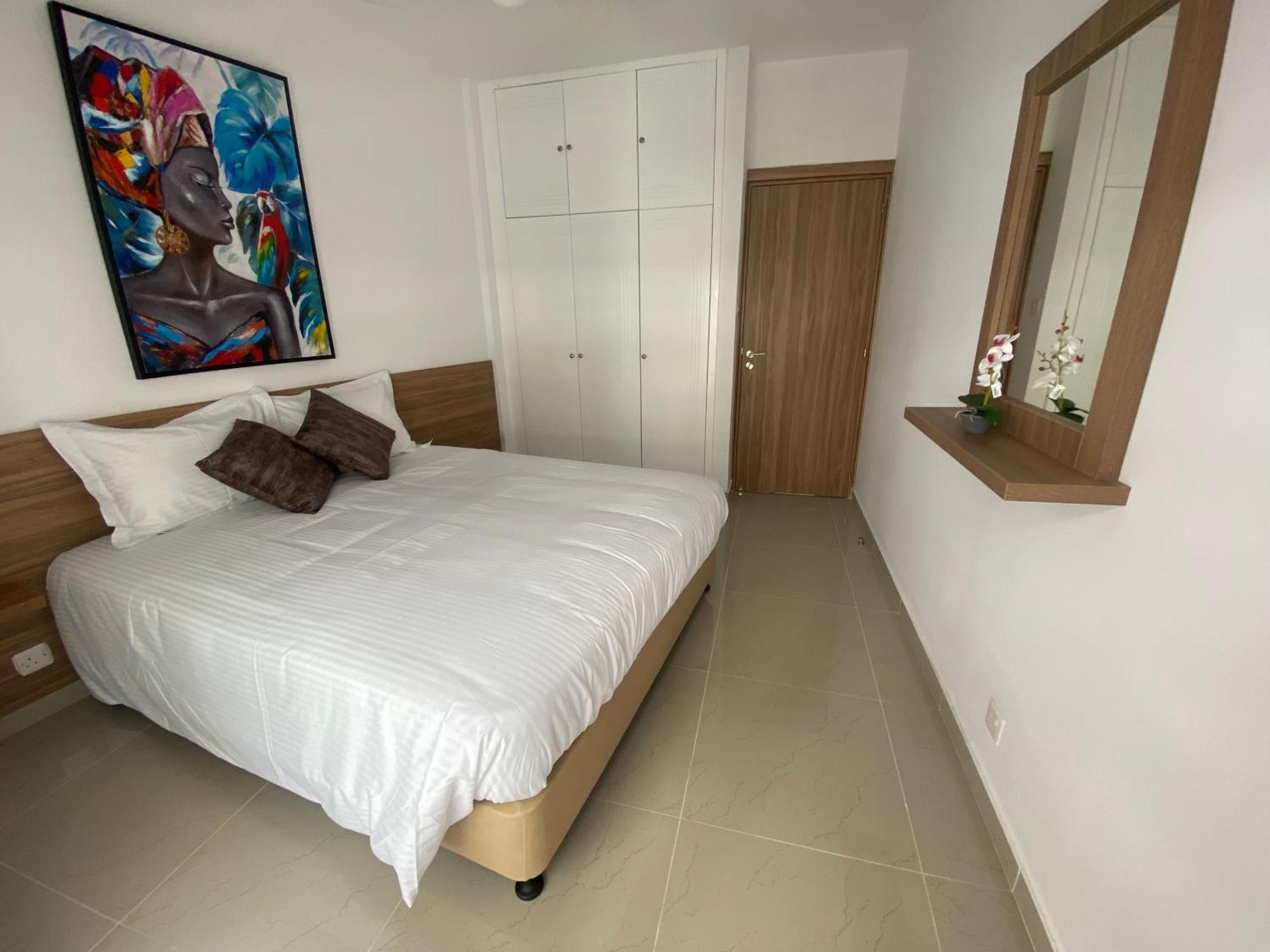 Larnaca Bay Suites Lárnaca Exterior foto
